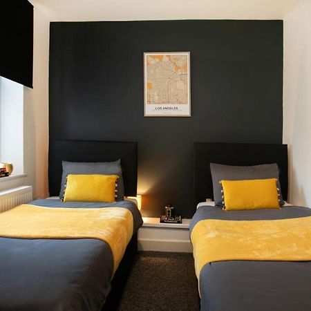 Spacious 2 Bedroom Apartments - 5 Mins From Qmc, Universities And City Centre! Nottingham Esterno foto