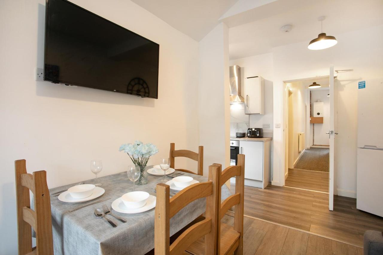 Spacious 2 Bedroom Apartments - 5 Mins From Qmc, Universities And City Centre! Nottingham Esterno foto
