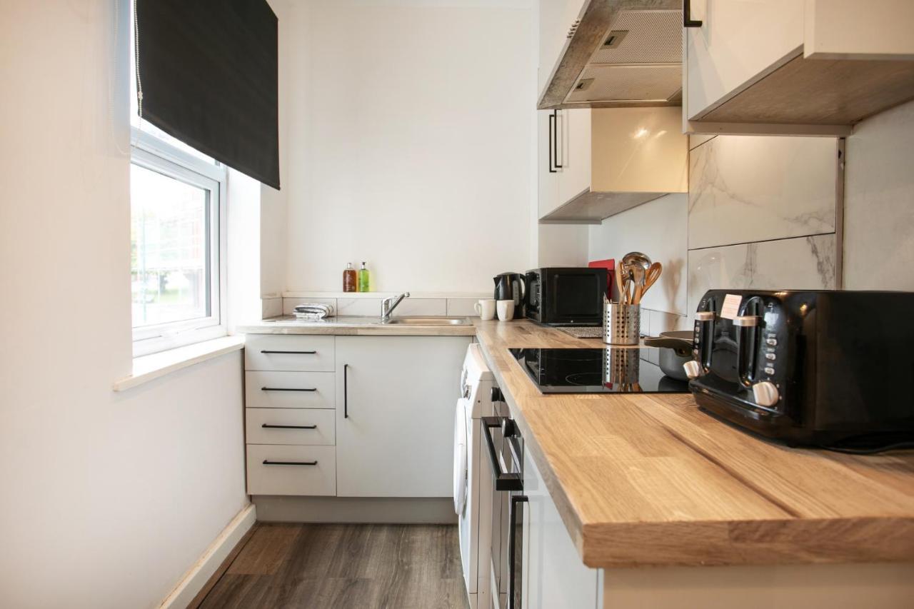 Spacious 2 Bedroom Apartments - 5 Mins From Qmc, Universities And City Centre! Nottingham Esterno foto